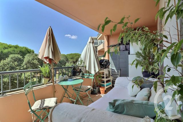 Appartement T3 à vendre - 4 pièces - 75.38 m2 - FREJUS - 83 - PROVENCE-ALPES-COTE-D-AZUR - Century 21 Sud Habitat