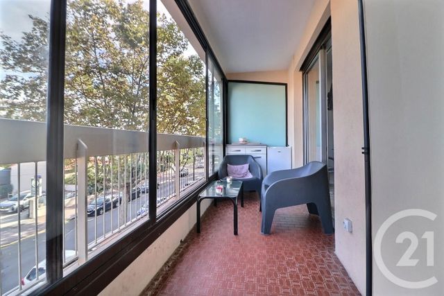 Appartement Studio à vendre - 1 pièce - 27.0 m2 - FREJUS - 83 - PROVENCE-ALPES-COTE-D-AZUR - Century 21 Sud Habitat