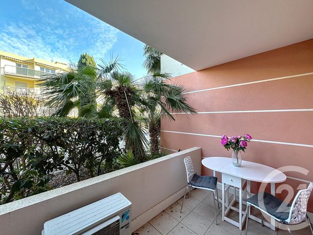 Appartement T2 à vendre - 2 pièces - 35.67 m2 - FREJUS - 83 - PROVENCE-ALPES-COTE-D-AZUR - Century 21 Sud Habitat